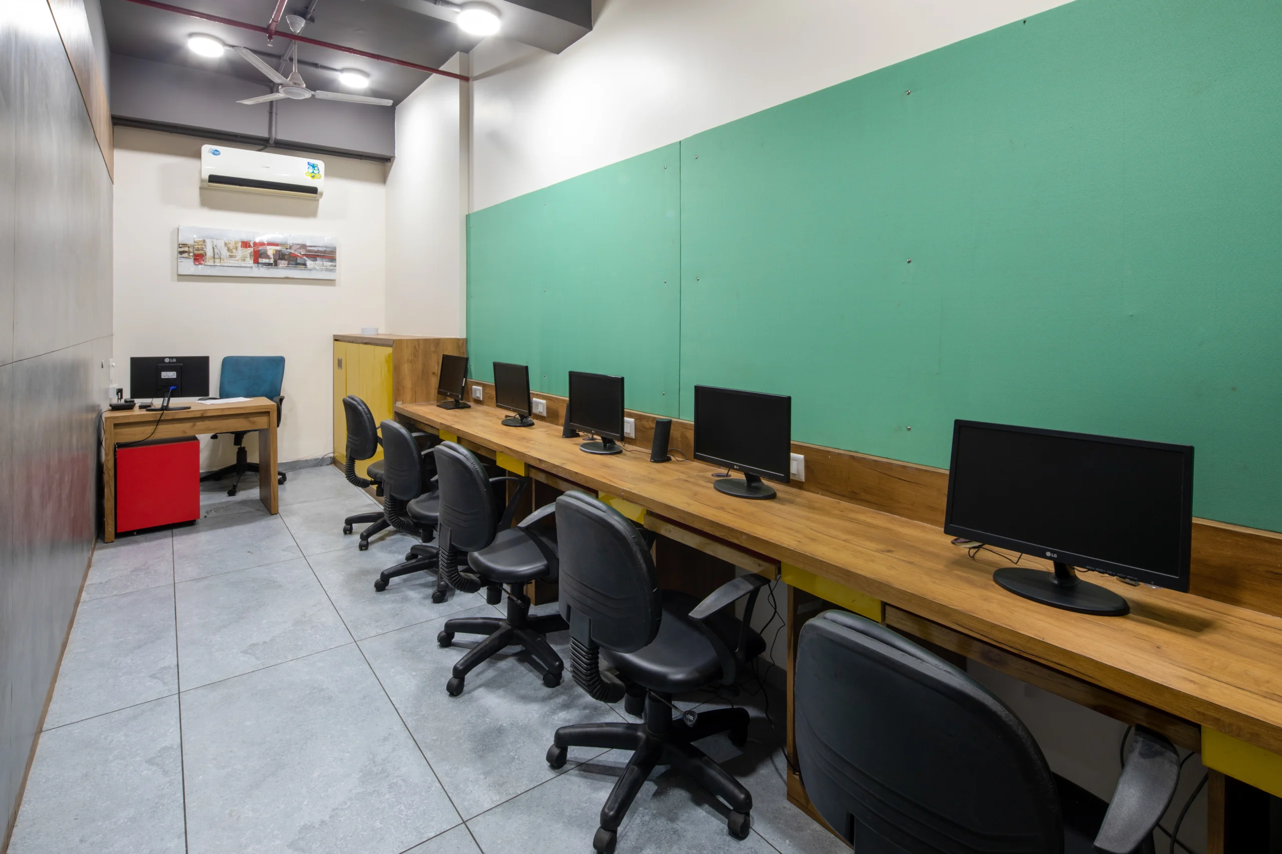 Advanced Computer Lab